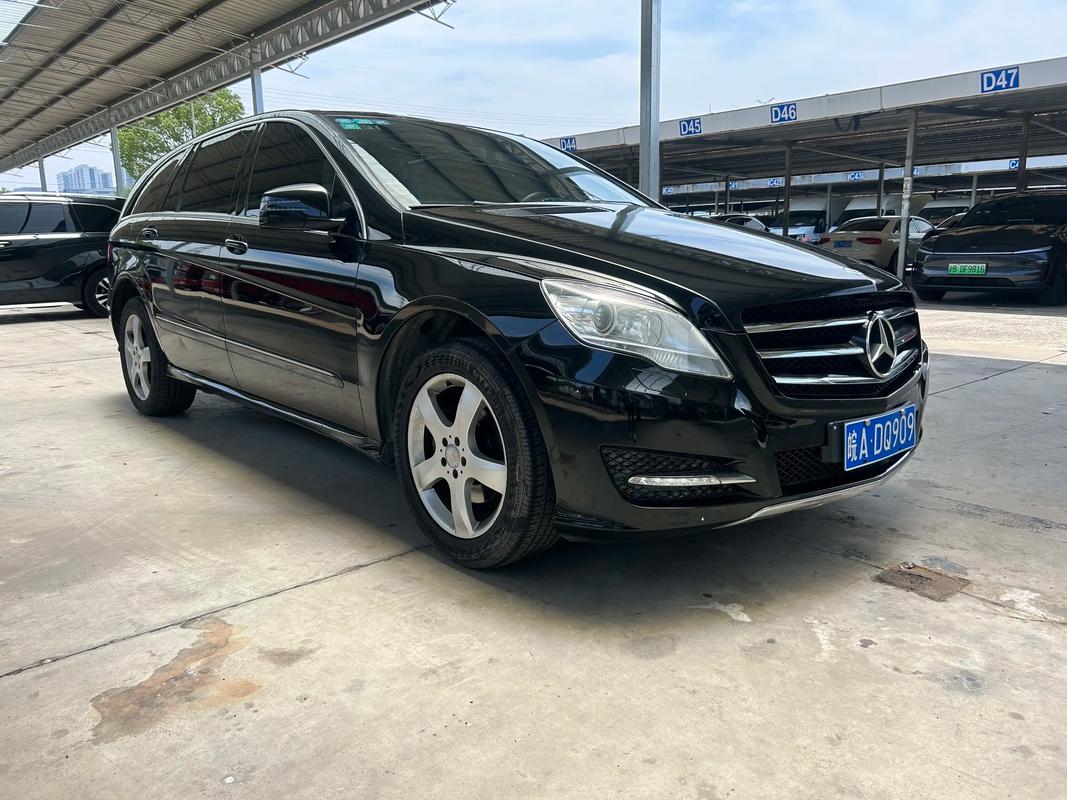 新款奔驰r级什么时候上市,奔驰r级出新款吗