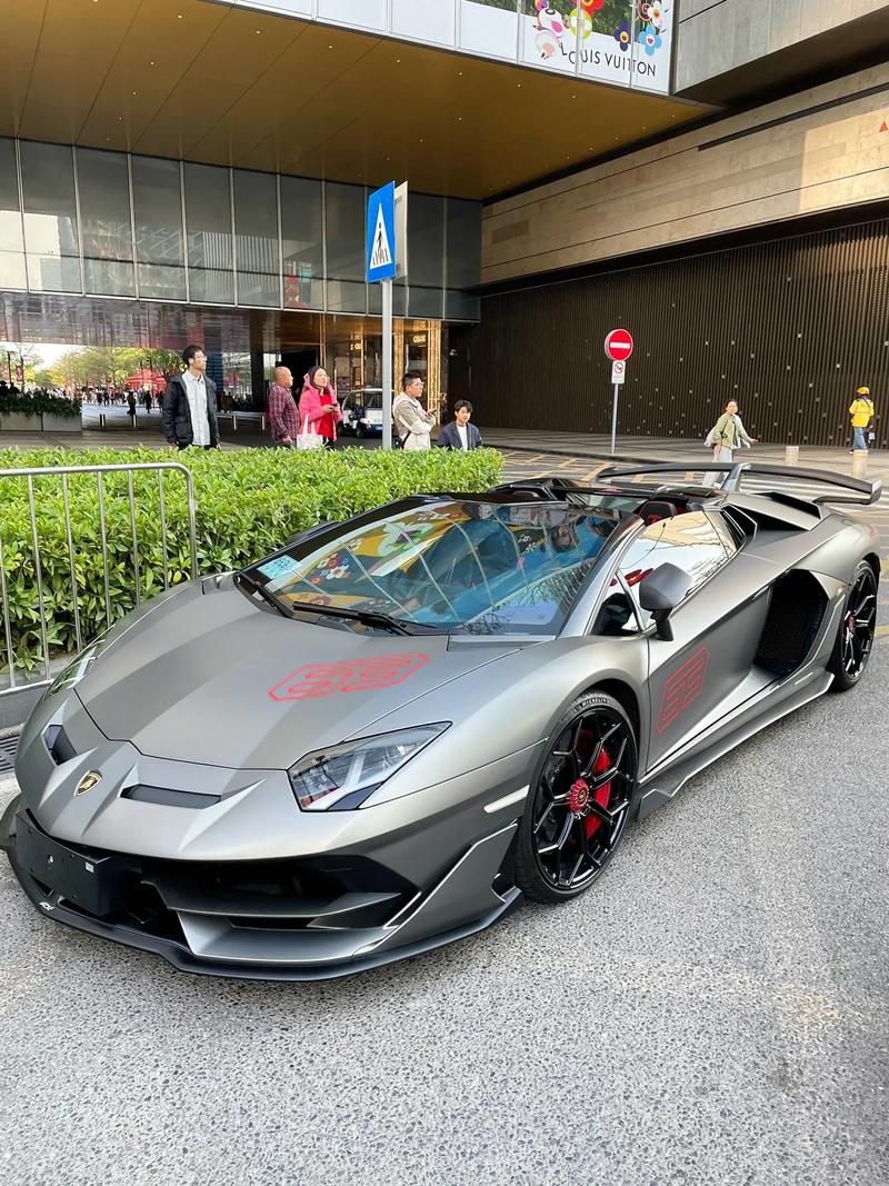 兰博基尼svj落地价多少钱 兰博基尼aventador svj落地价