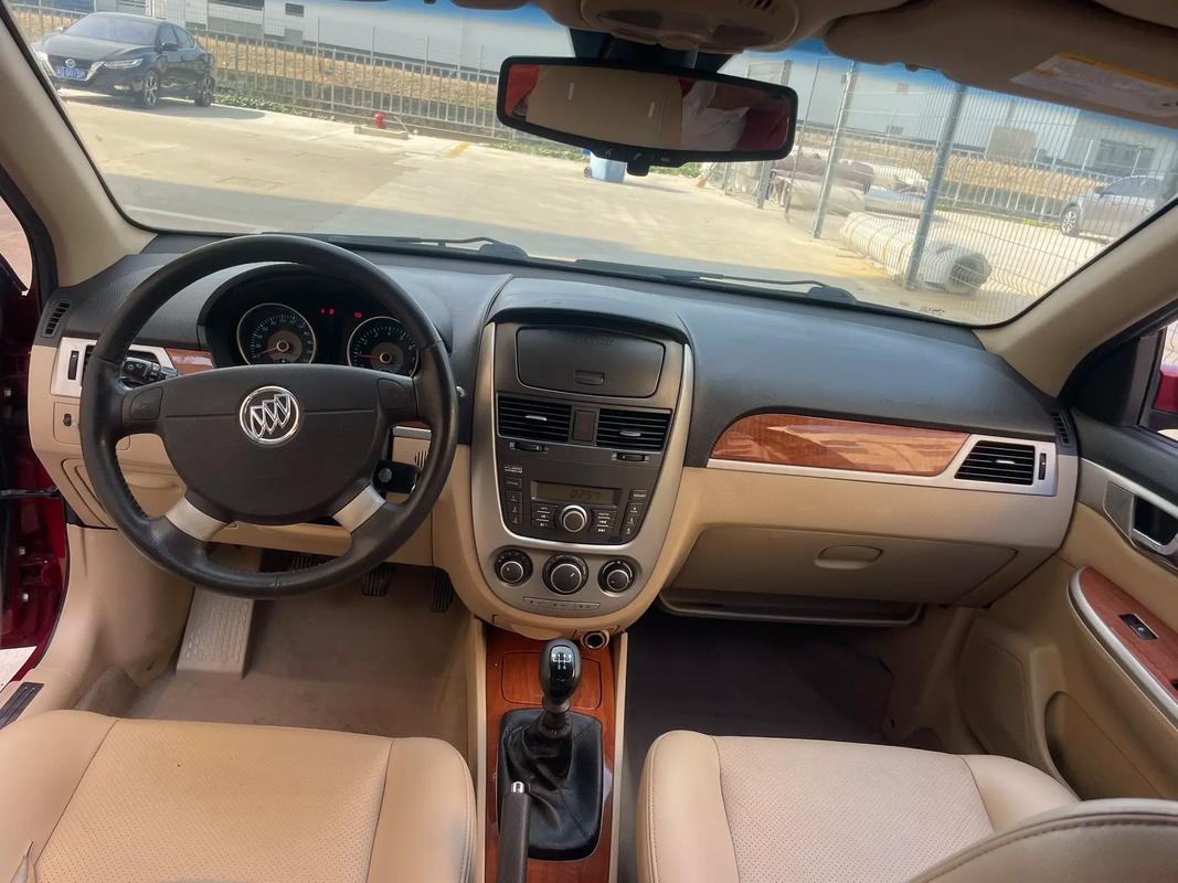 别克凯越2013款图片(别克凯越2013款图片大全)