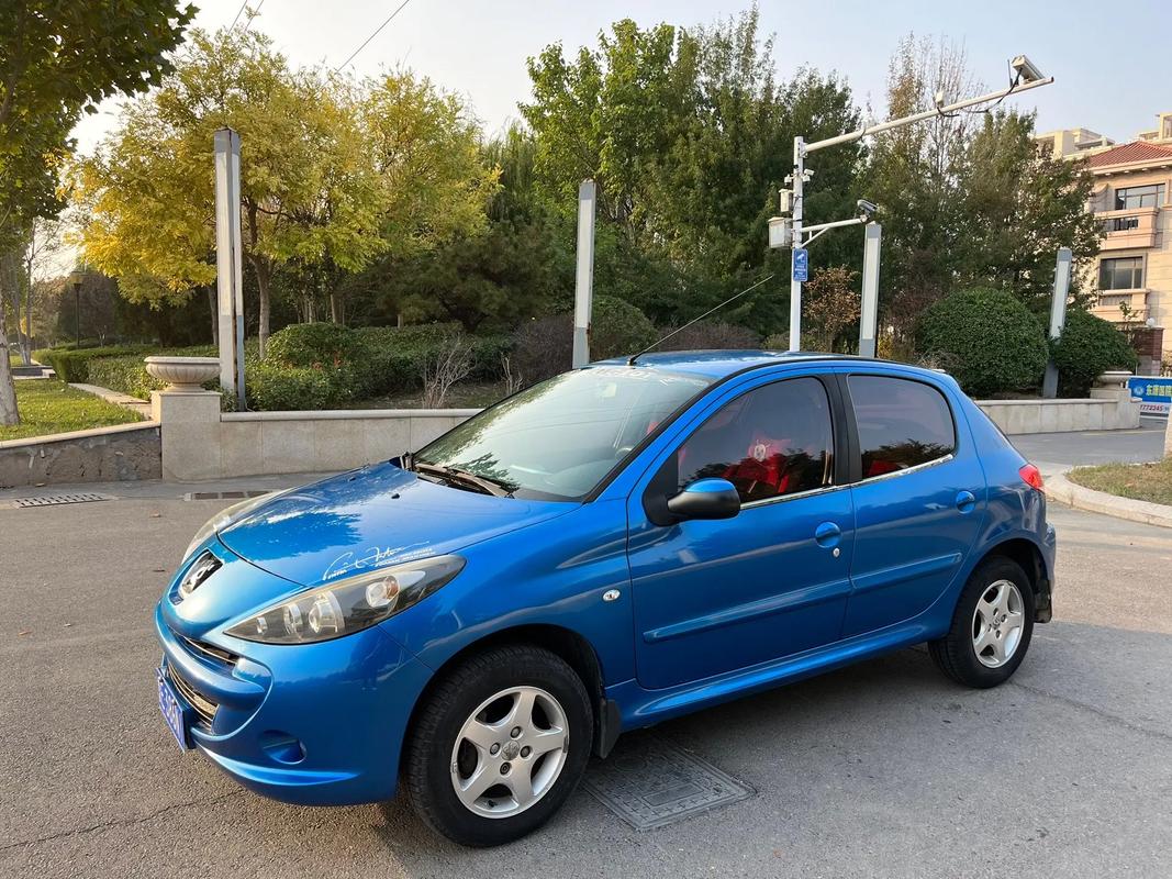 12年的标致207值多少钱 12款标致207质量怎么样