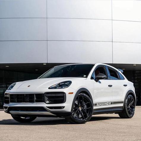 小卡宴30万左右图片／小卡宴2020款30万