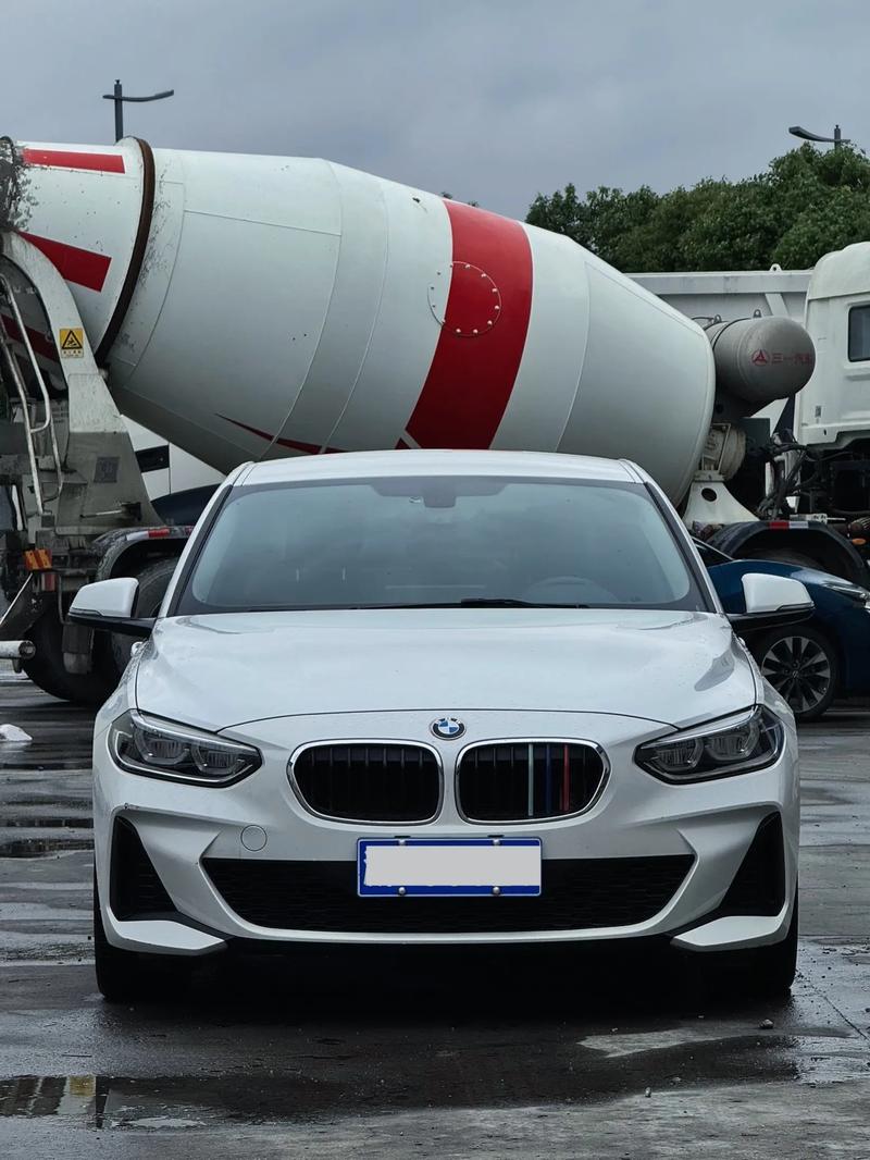 宝马1系三缸的车到底能不能买,宝马1系三缸好不好