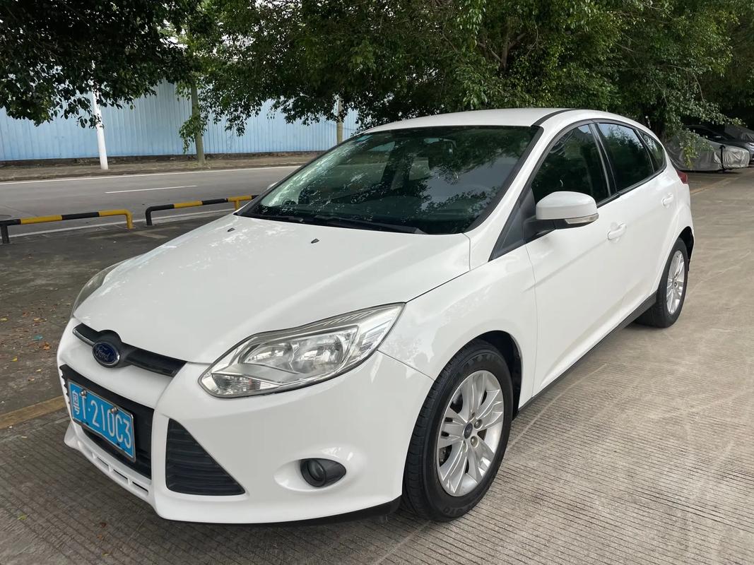 12款福克斯两厢配置／12款福克斯两厢测评