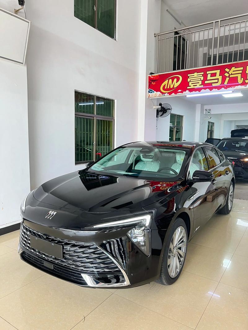 君越2025款报价及图片大全(别克君越2025款报价及图片大全)