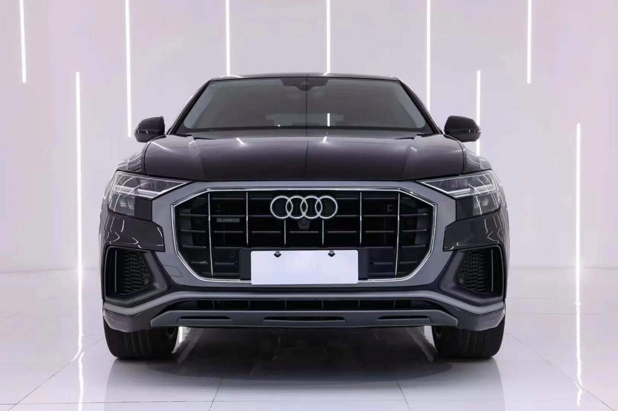 奥迪q8至尊限量版 奥迪q8尊享动感型和限量版